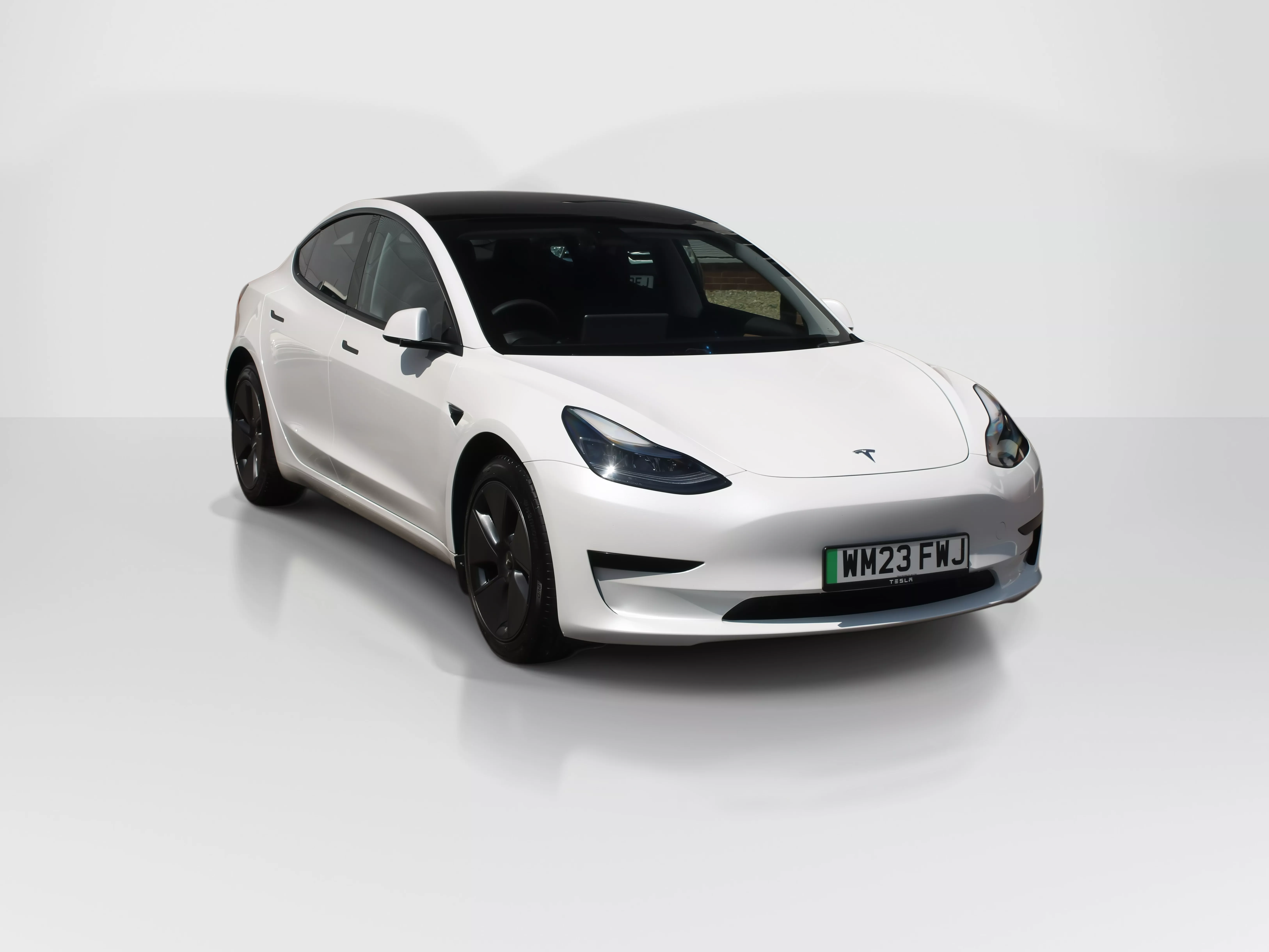 2023 Model 3 Rear-Wheel Drive