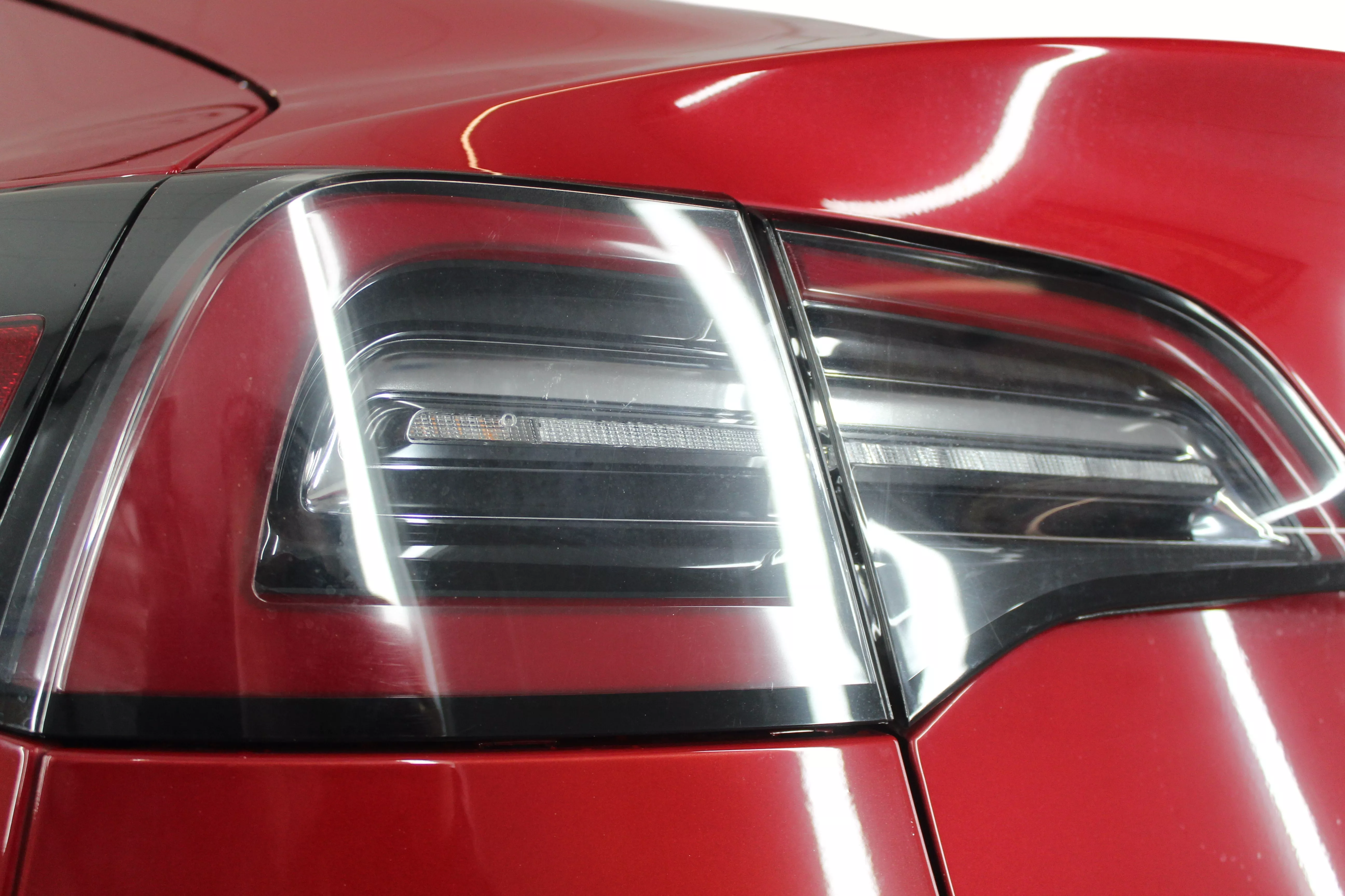 MODEL 3 LONG RANGE AWD